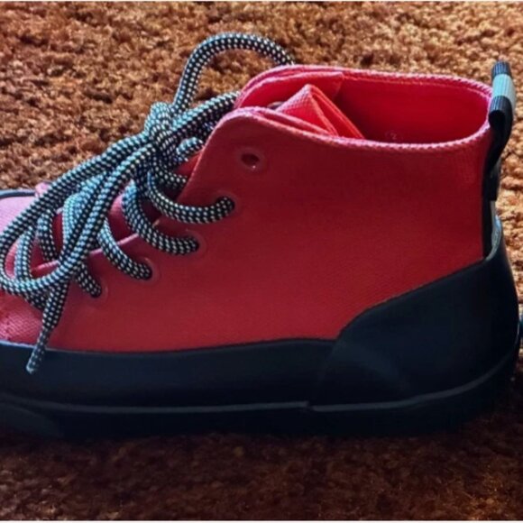 Rare Hunter x Target Red Canvas Low Rain Boots Sneakers Kids Youth Size 2 Unisex - Picture 5 of 6